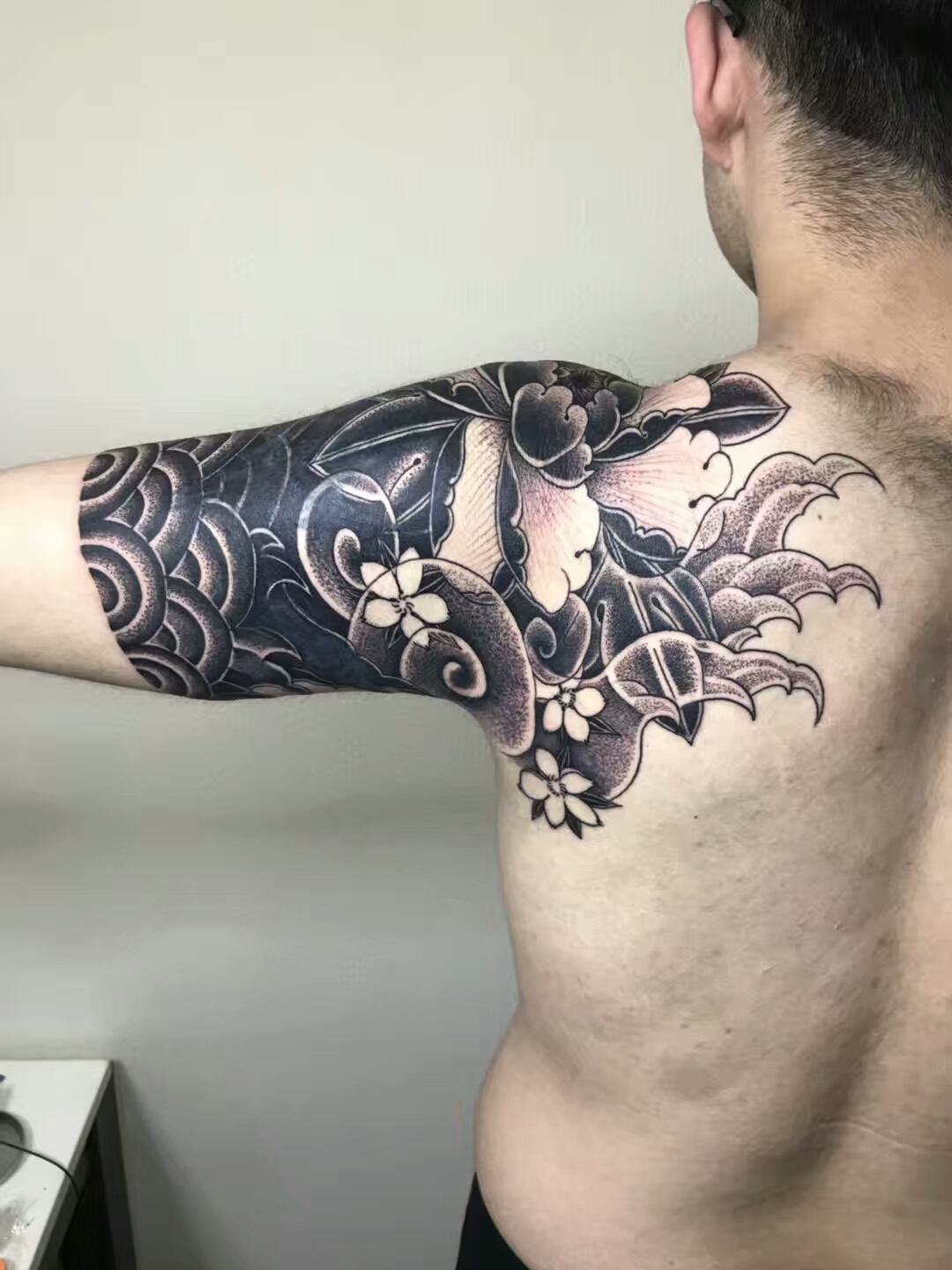 樱花牡丹板雾纹身图案